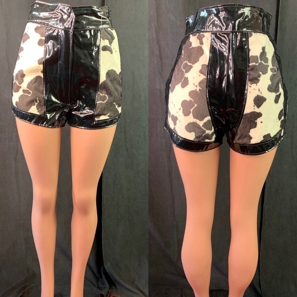 M. LEVAC COW PRINT SHORT VINYL BLACK WHITE MINI SHORT HIGH RISE HANDMADE LARGE - Picture 4 of 17
